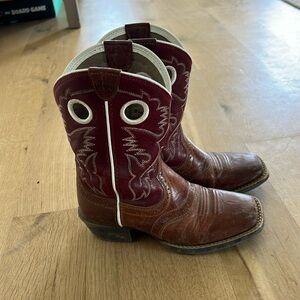 Ariat boots, square toe, size 13 kids